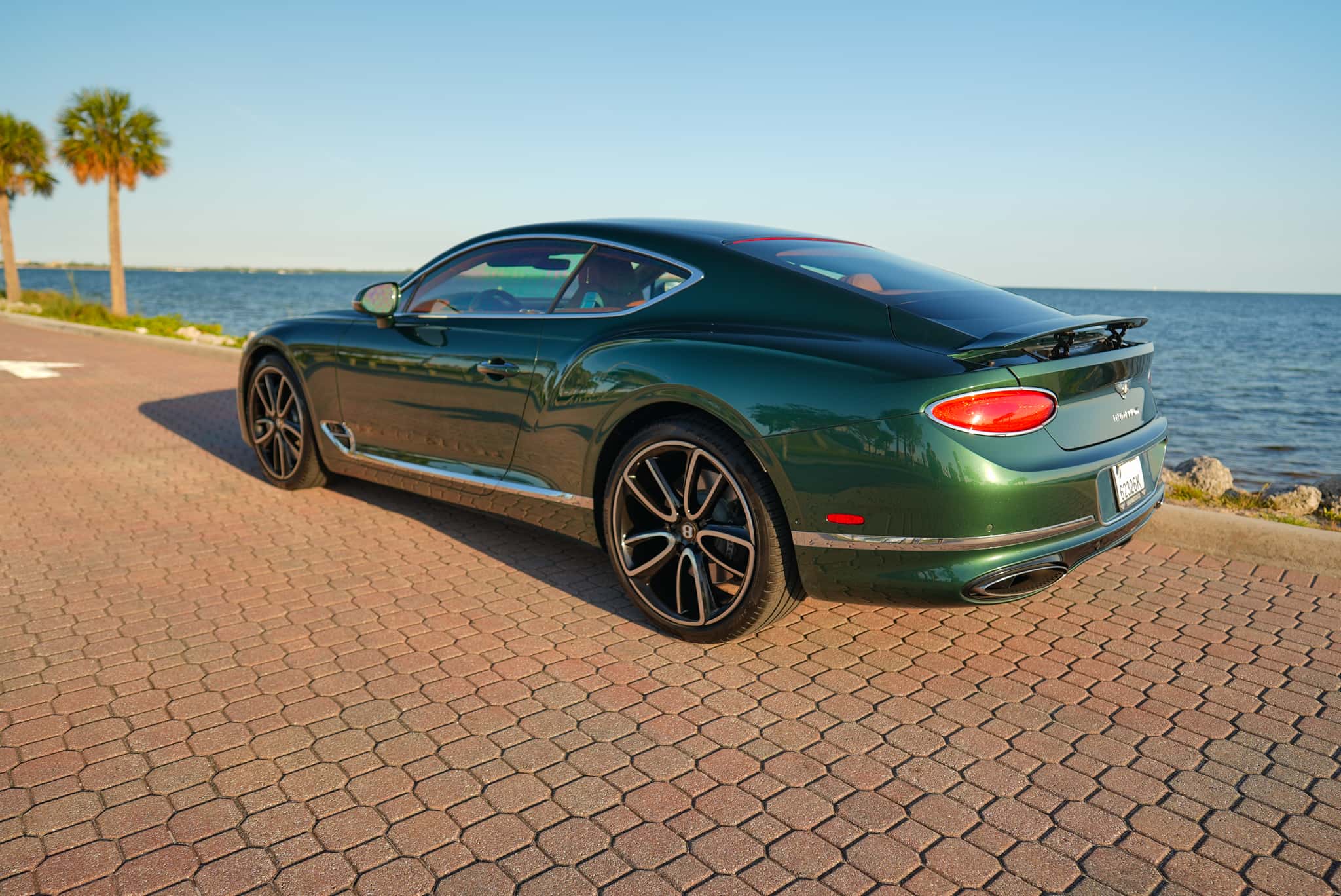 Bentley Continental GT Rental in Miami thumbnail 4