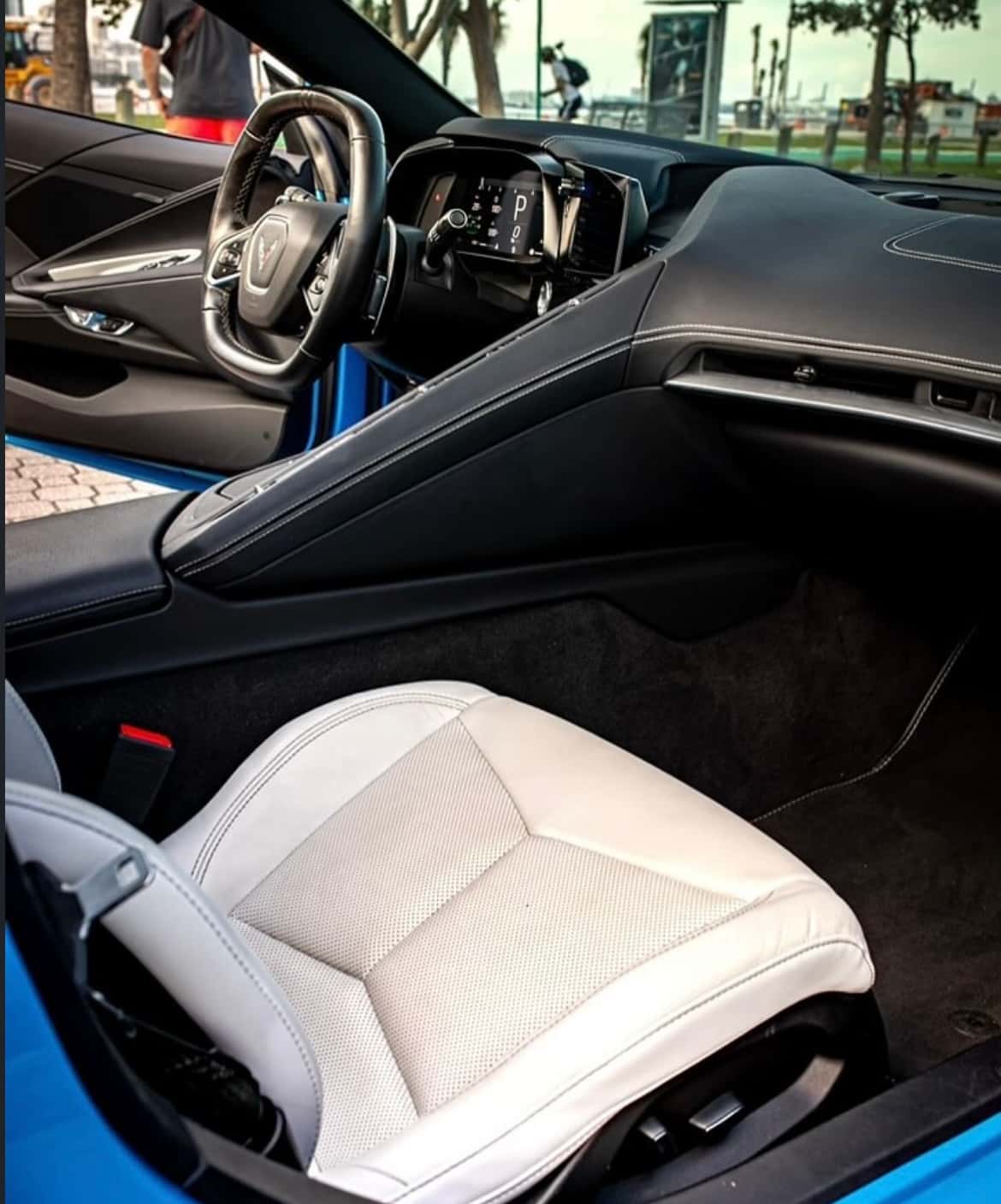 C8 Corvette Rental in Miami thumbnail 4