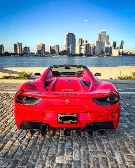 Ferrari 488 Spider Rental in Miami thumbnail 5