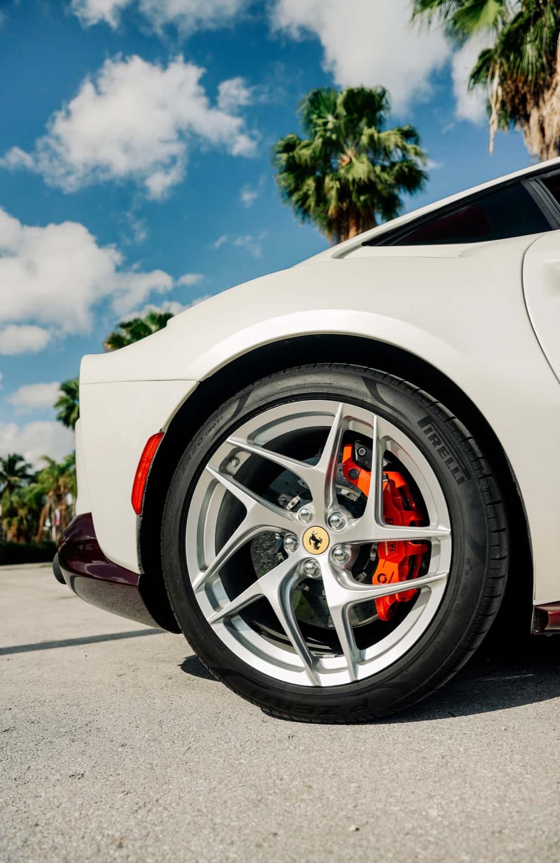 Ferrari 812 SuperFast Rental in Miami thumbnail 3