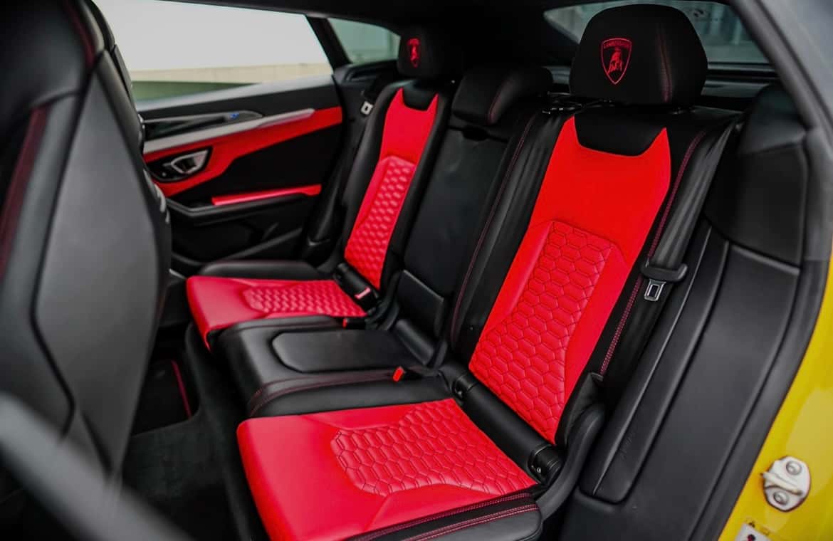 Lamborghini Urus Rental in Miami thumbnail 5