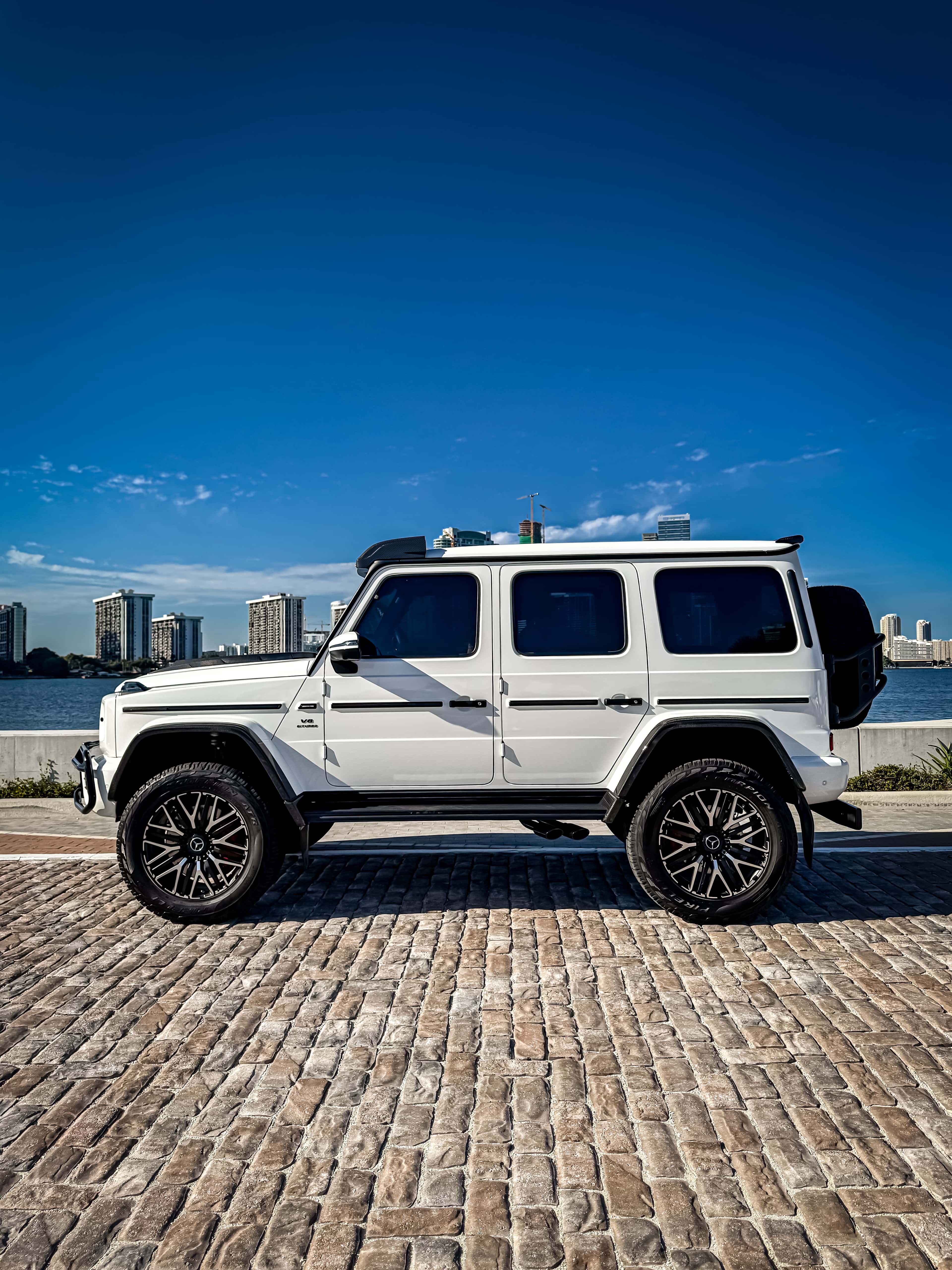 Mercedes G63 AMG Rental in Miami thumbnail 3
