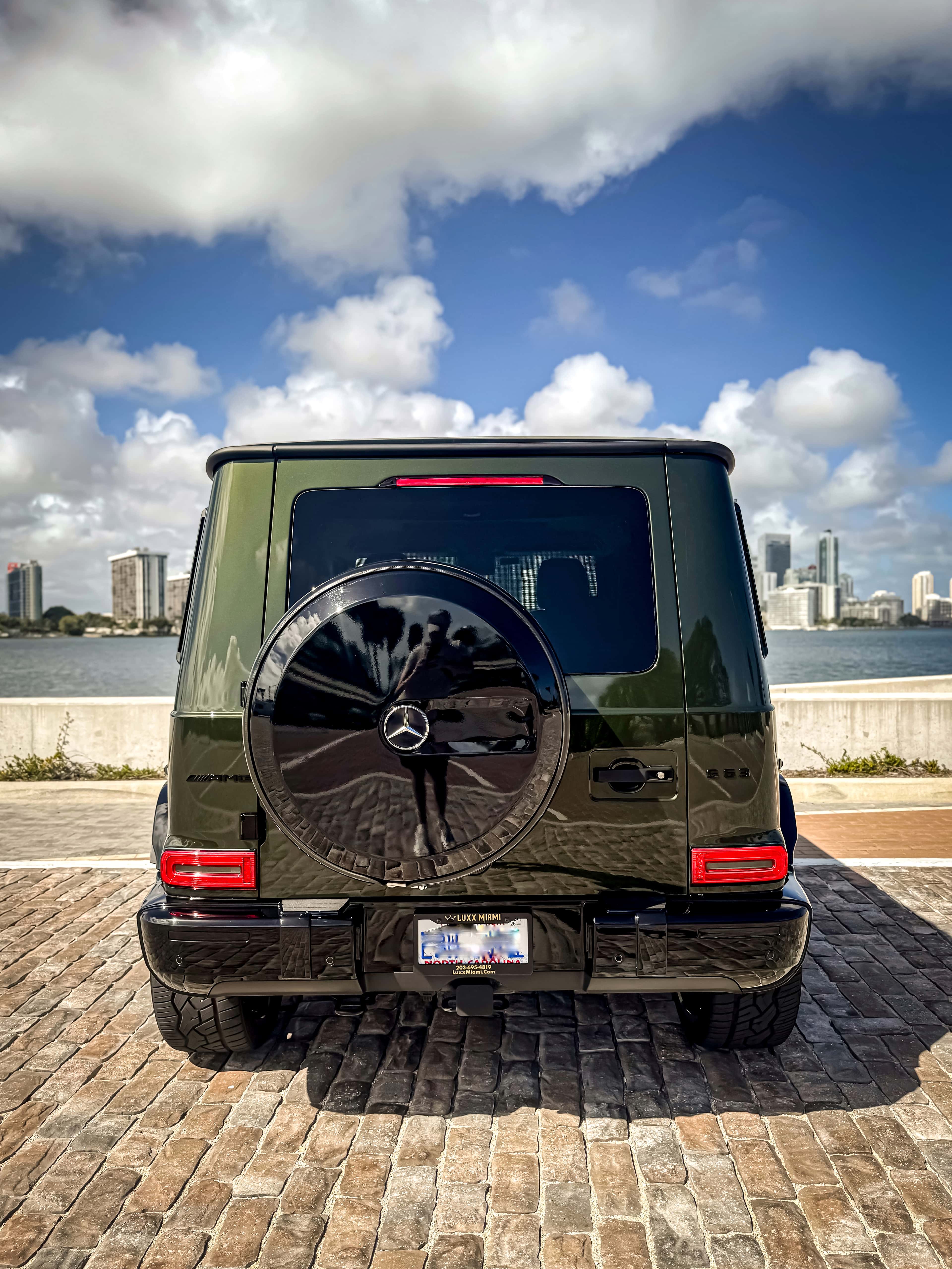 Mercedes G63 AMG Rental in Miami thumbnail 5