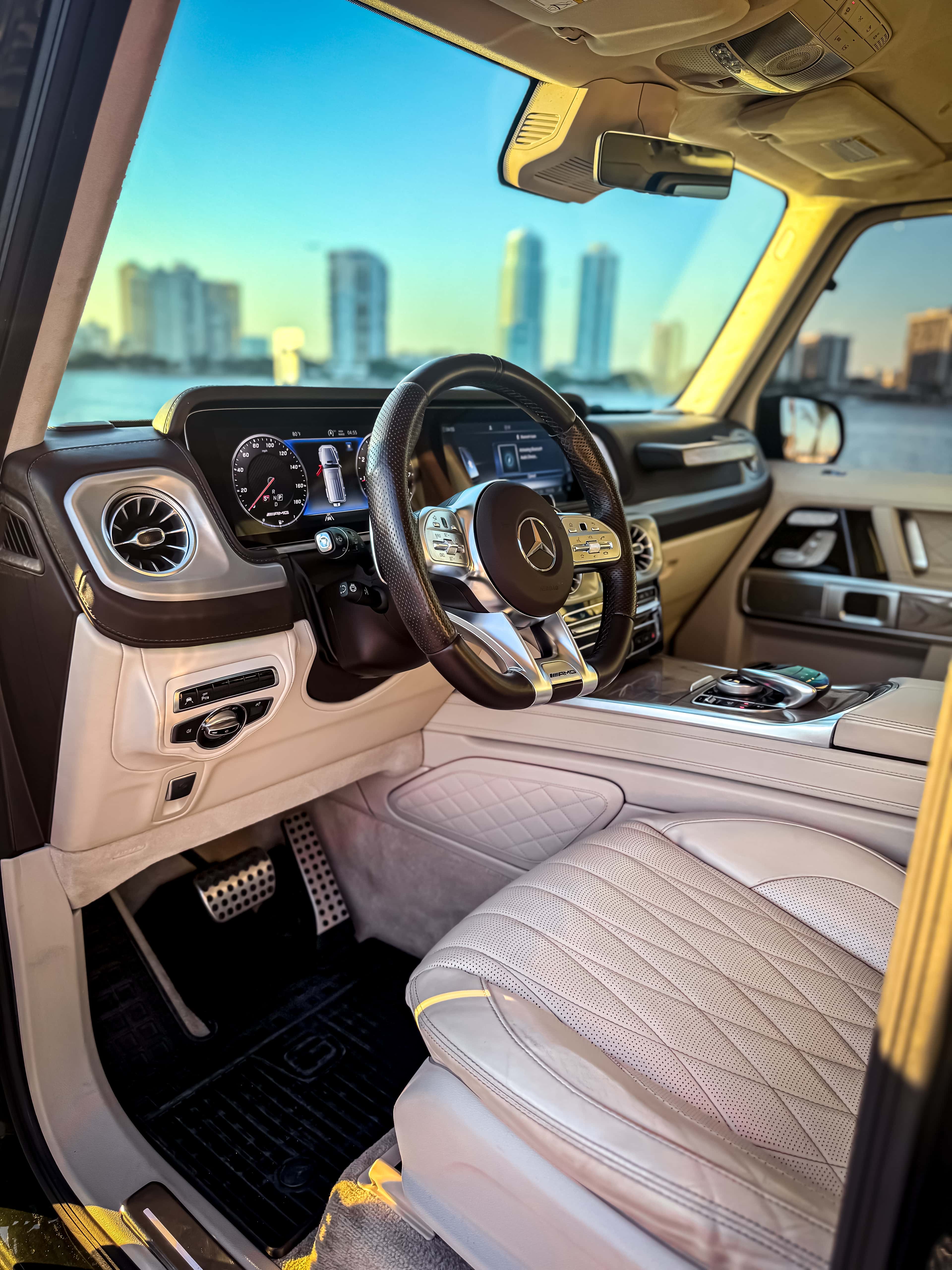 Mercedes G63 AMG Rental in Miami thumbnail 7