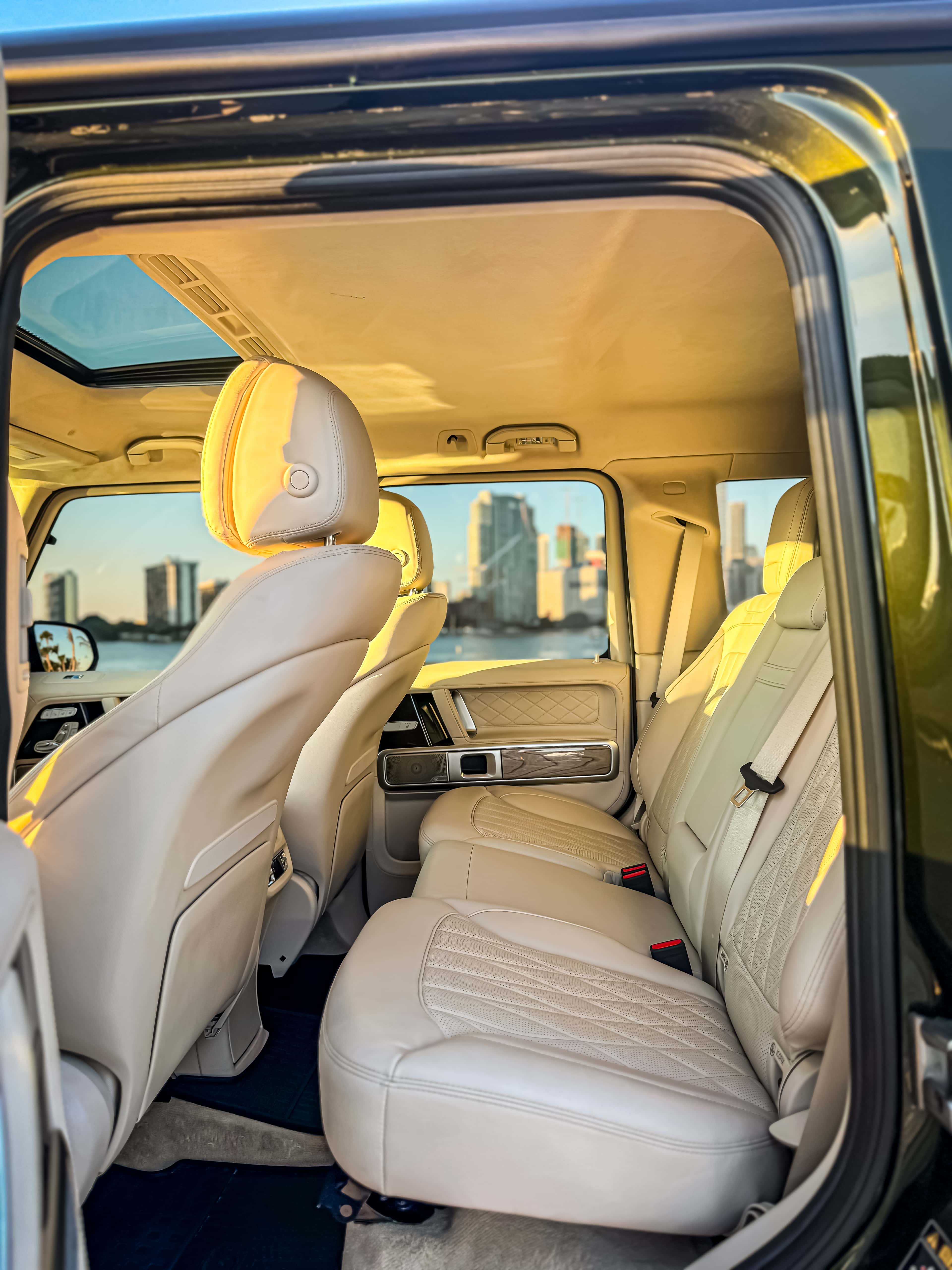 Mercedes G63 AMG Rental in Miami thumbnail 8