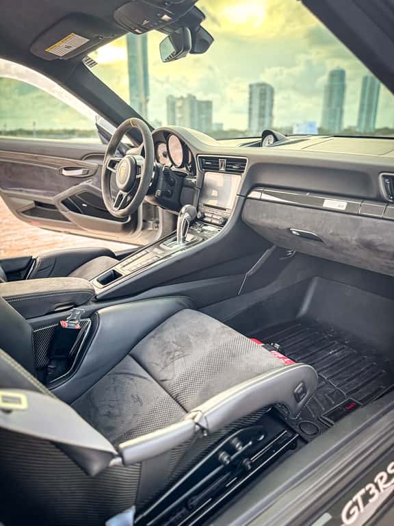 Porsche 911 GT3 RS Rental in Miami thumbnail 5