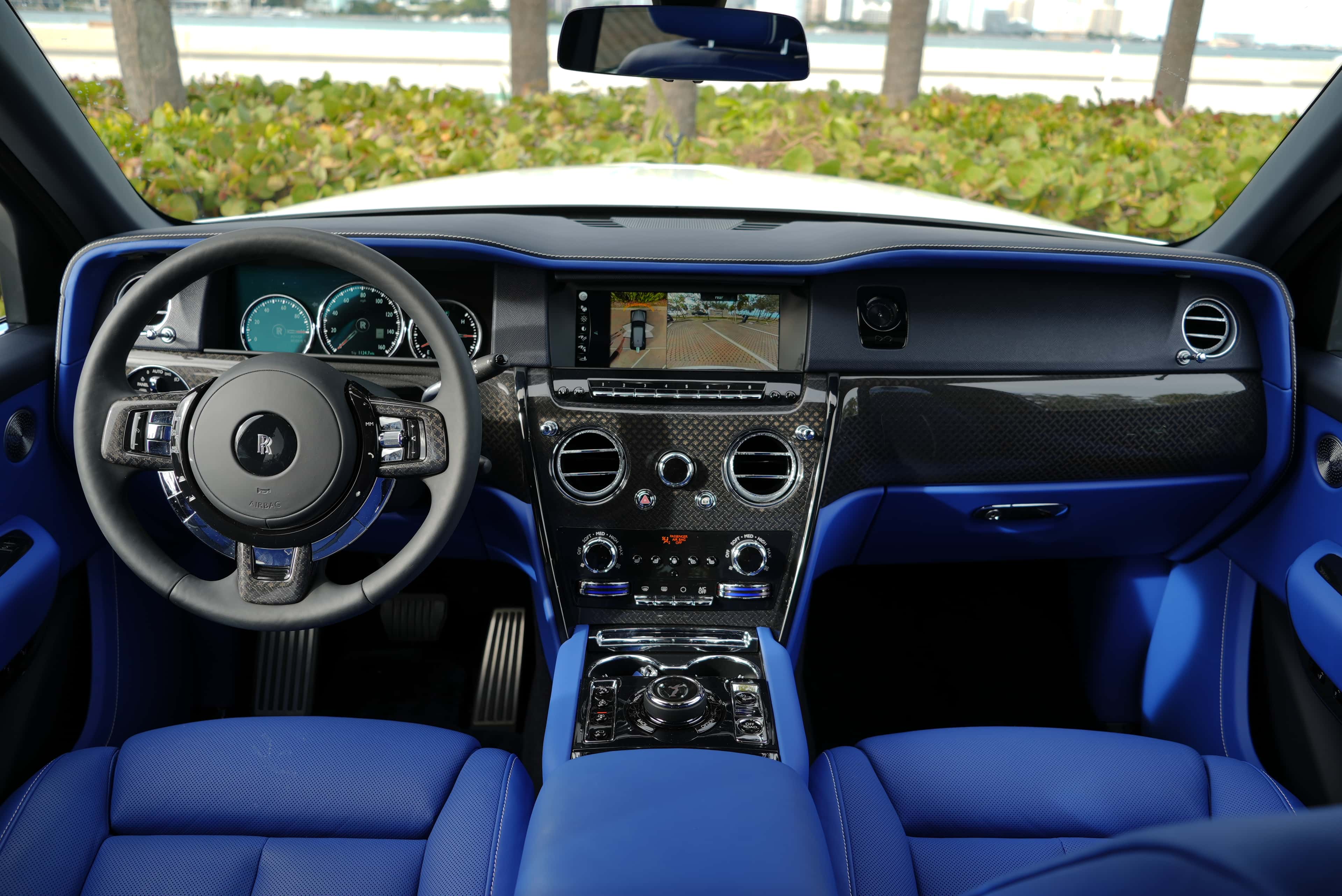 Rolls Royce Cullinan Rental in Miami thumbnail 6