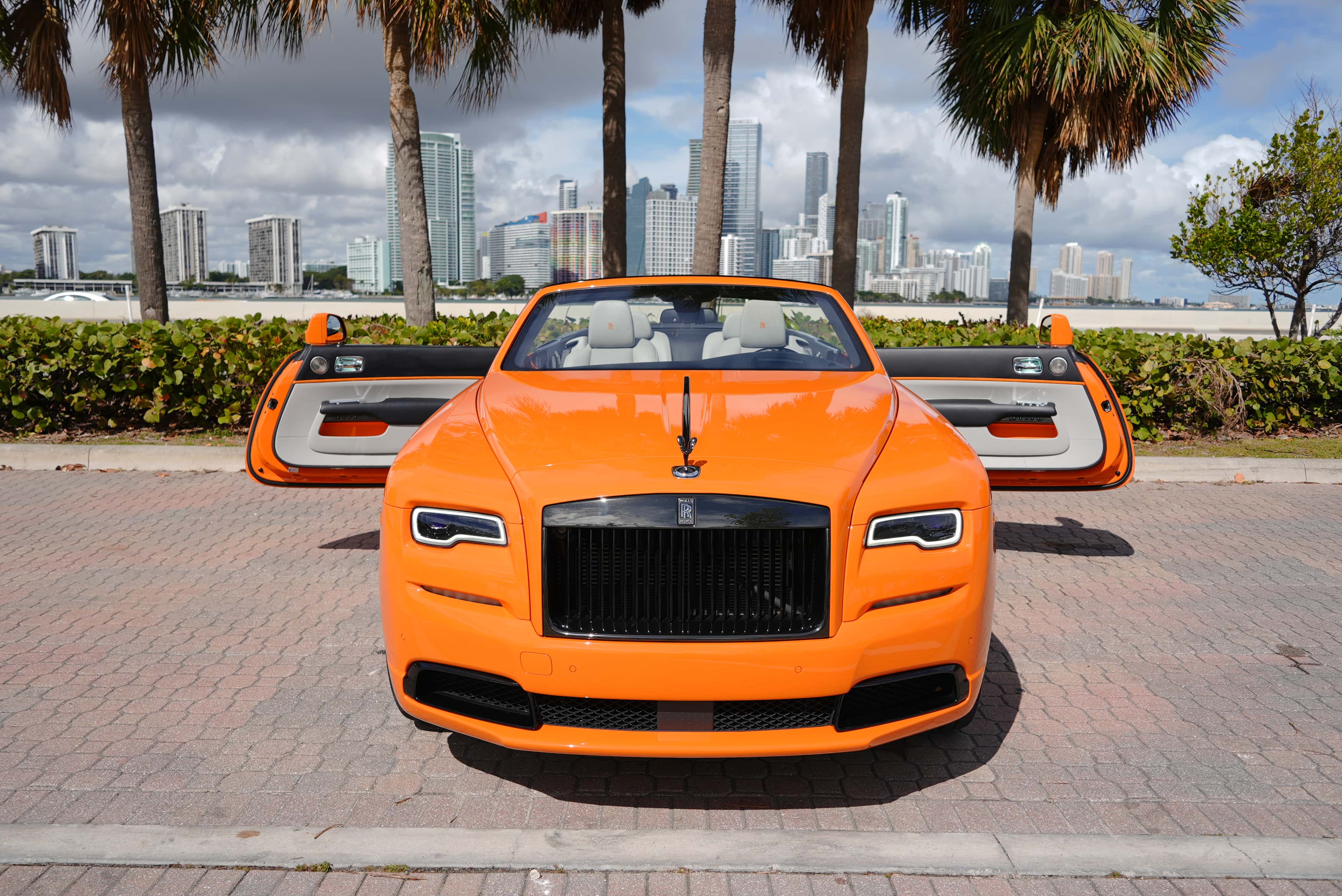 Rolls Royce Dawn Rental in Miami thumbnail 2