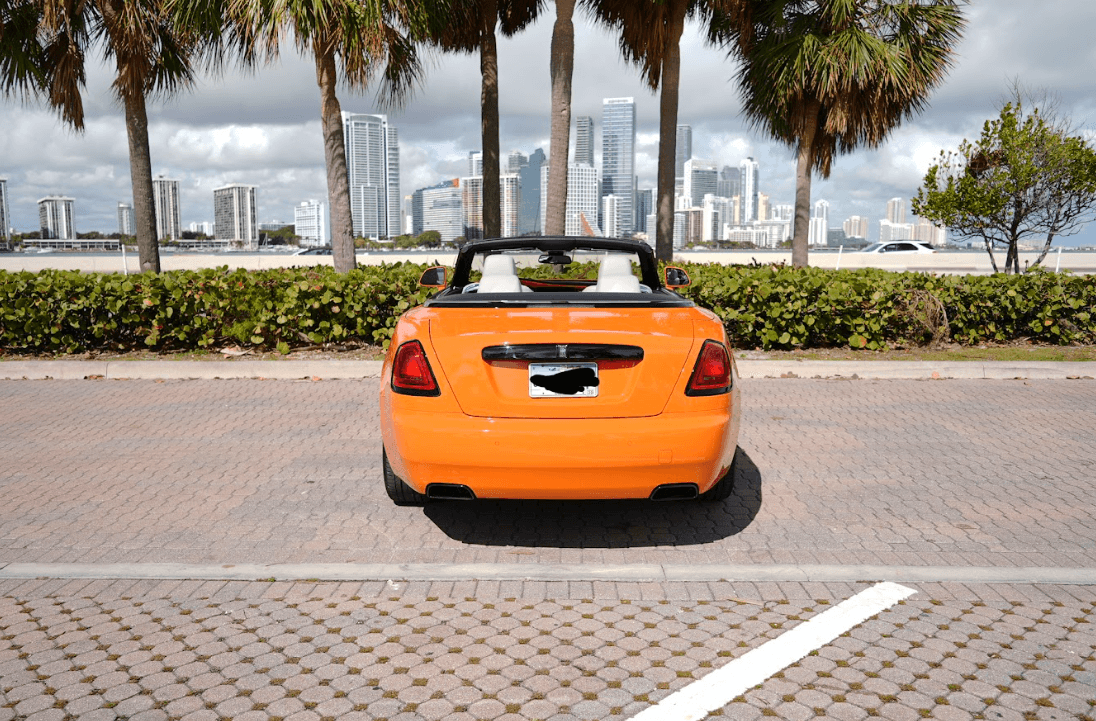 Rolls Royce Dawn Rental in Miami thumbnail 5