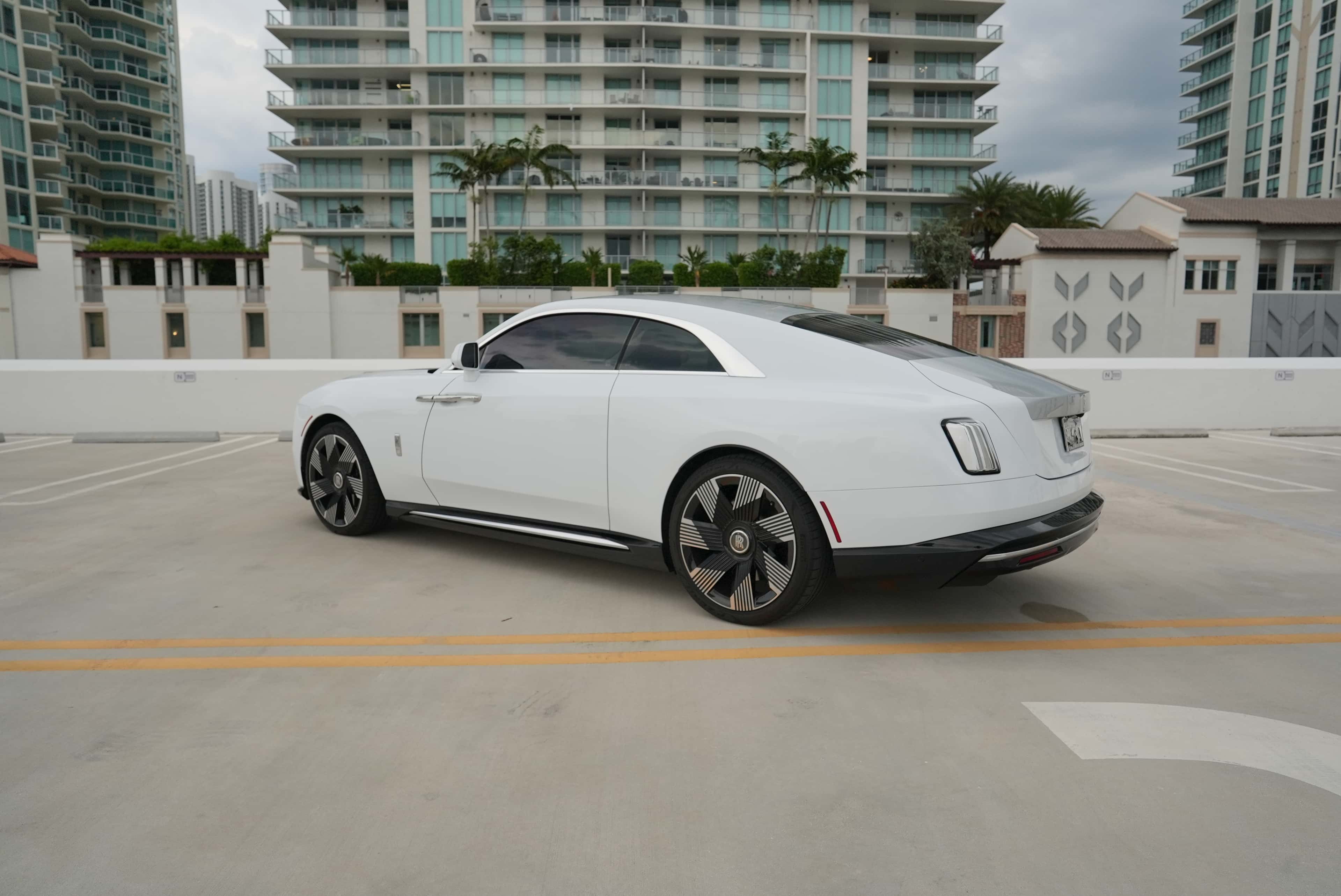 Rolls Royce Spectre Rental in Miami thumbnail 4
