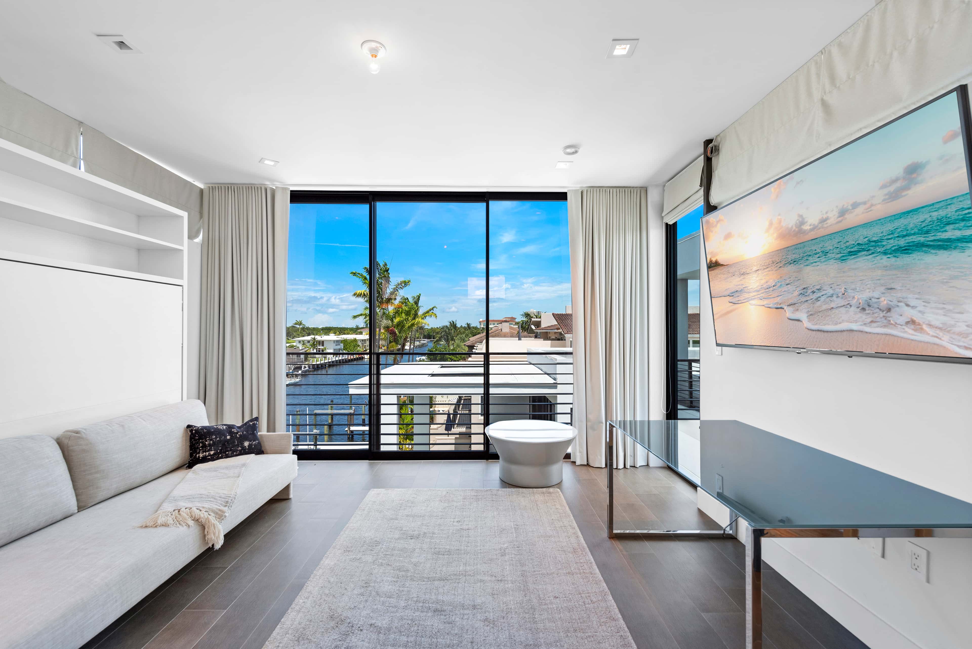 BOARD WALK MANSION Rental in Miami thumbnail 8