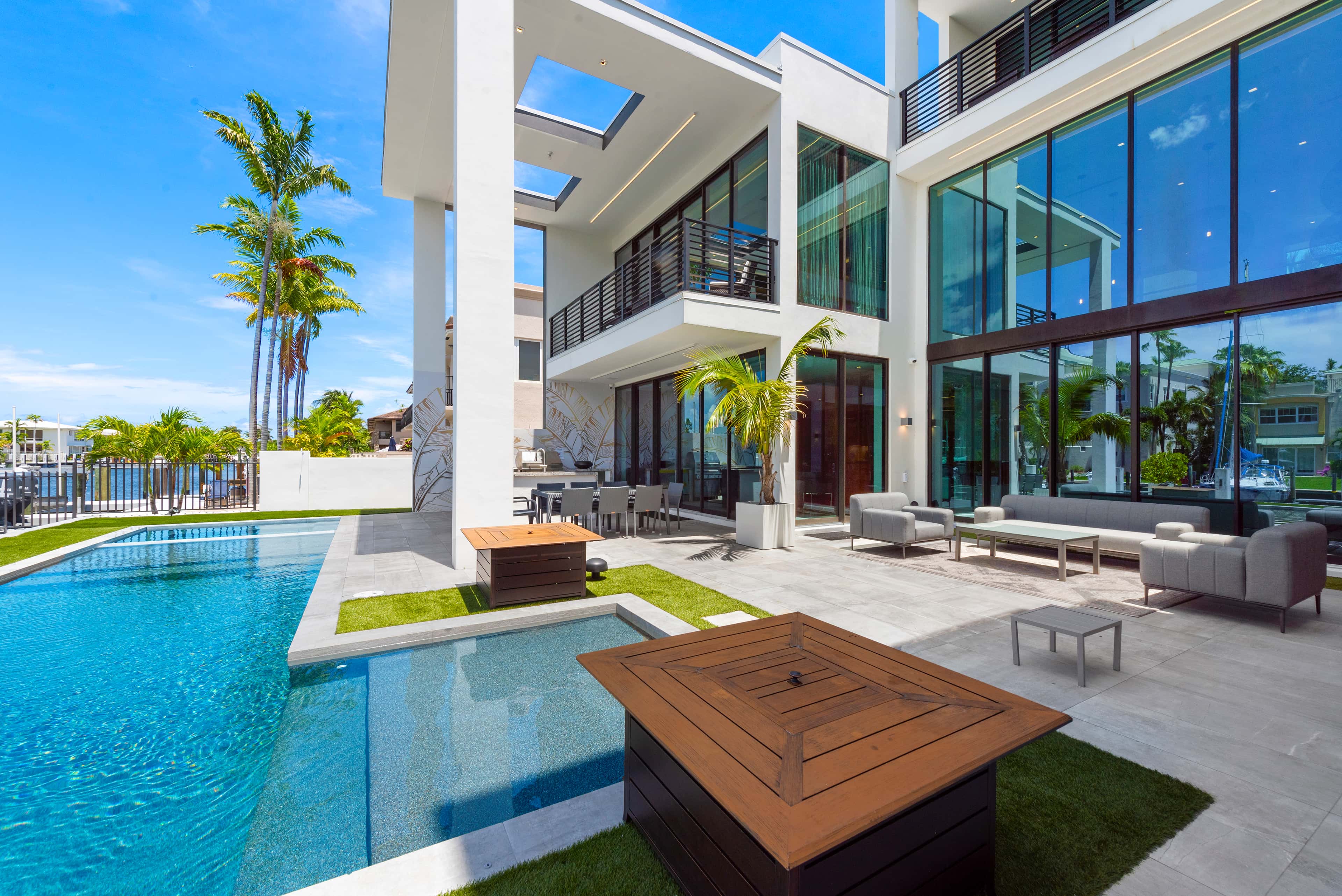 BOARD WALK MANSION Rental in Miami thumbnail 10