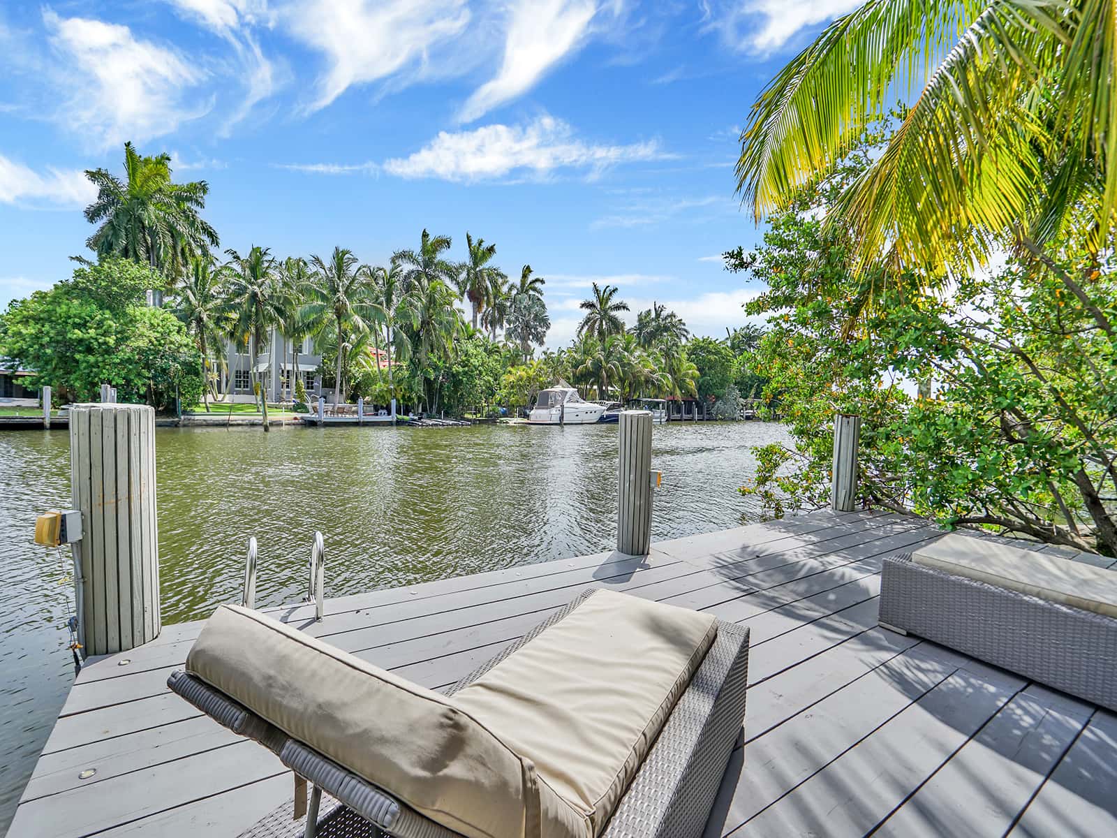 VILLA AMBER Rental in Miami thumbnail 3