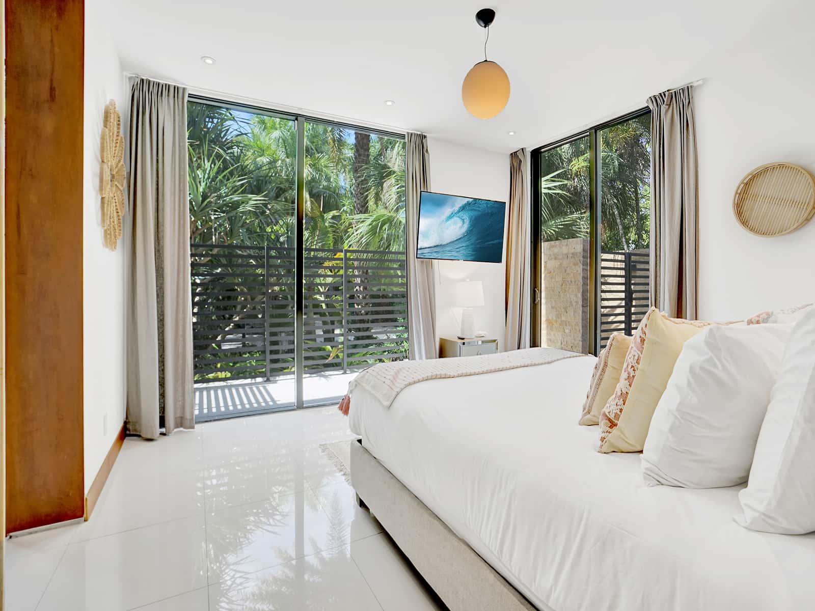 VILLA AMBER Rental in Miami thumbnail 8