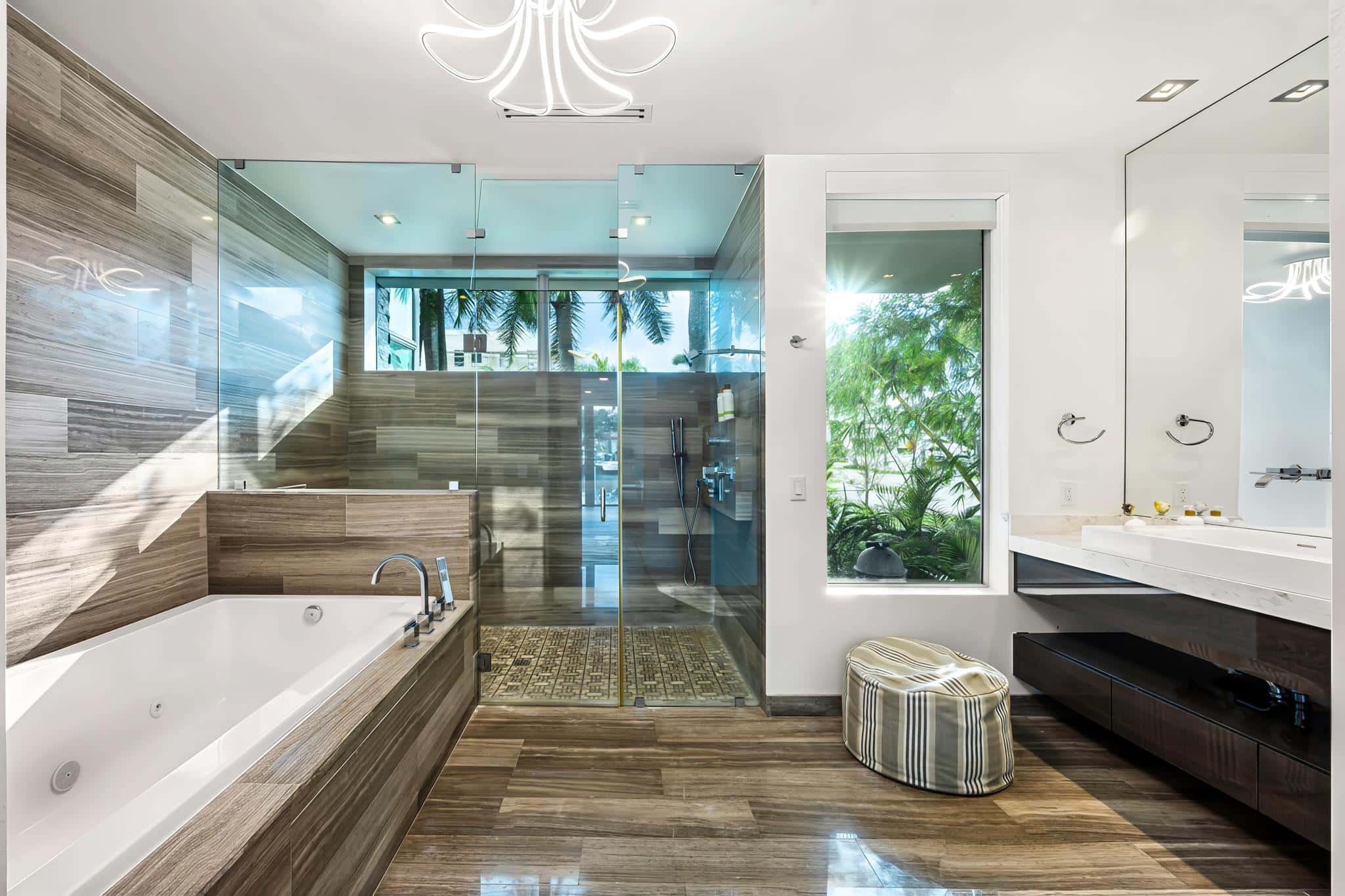 LAS PALMAS ROYAL Rental in Miami thumbnail 8