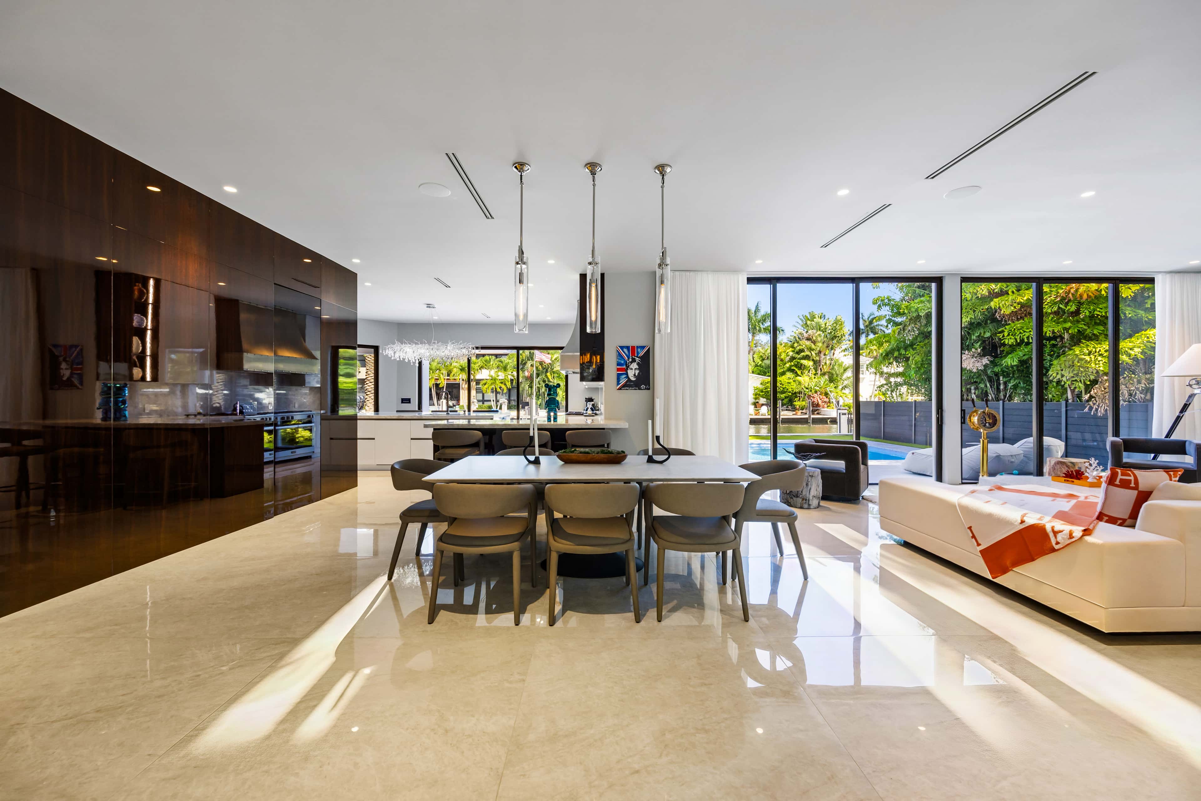 SAN MARCO BLEU Rental in Miami thumbnail 4