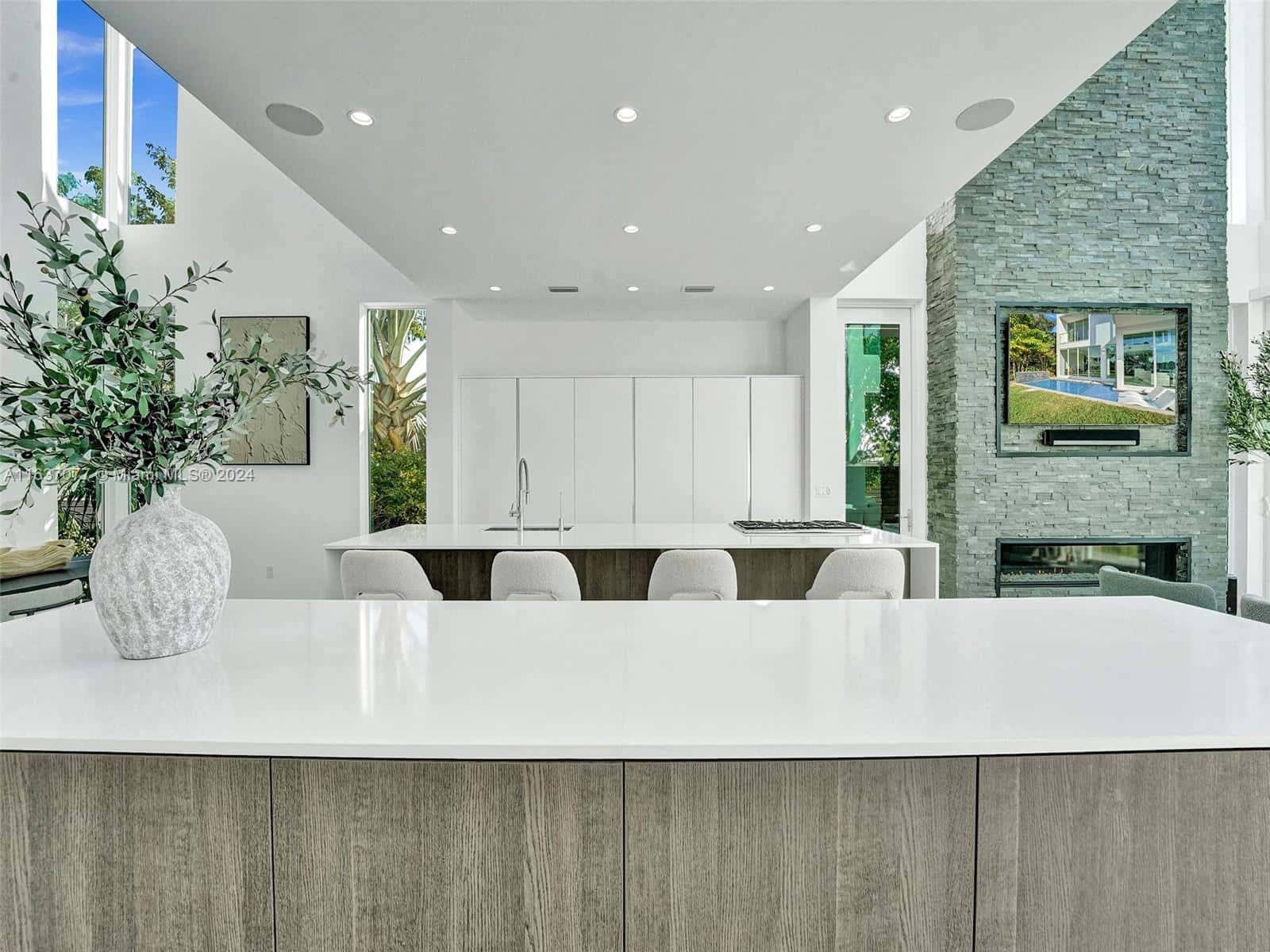 VILLA WREN Rental in Miami thumbnail 6