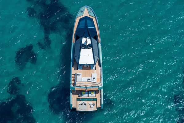 Wally 85' Rental in Miami thumbnail 3