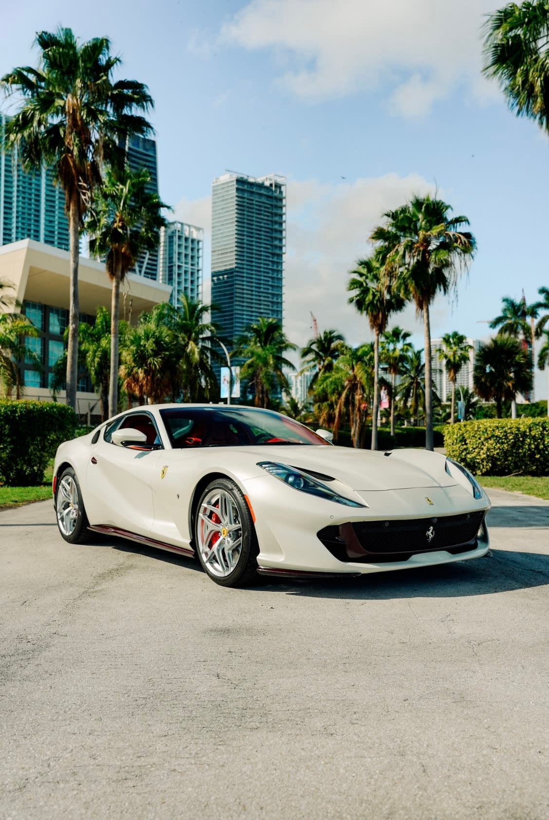 Ferrari 812 SuperFast Rental in Miami - Image 1