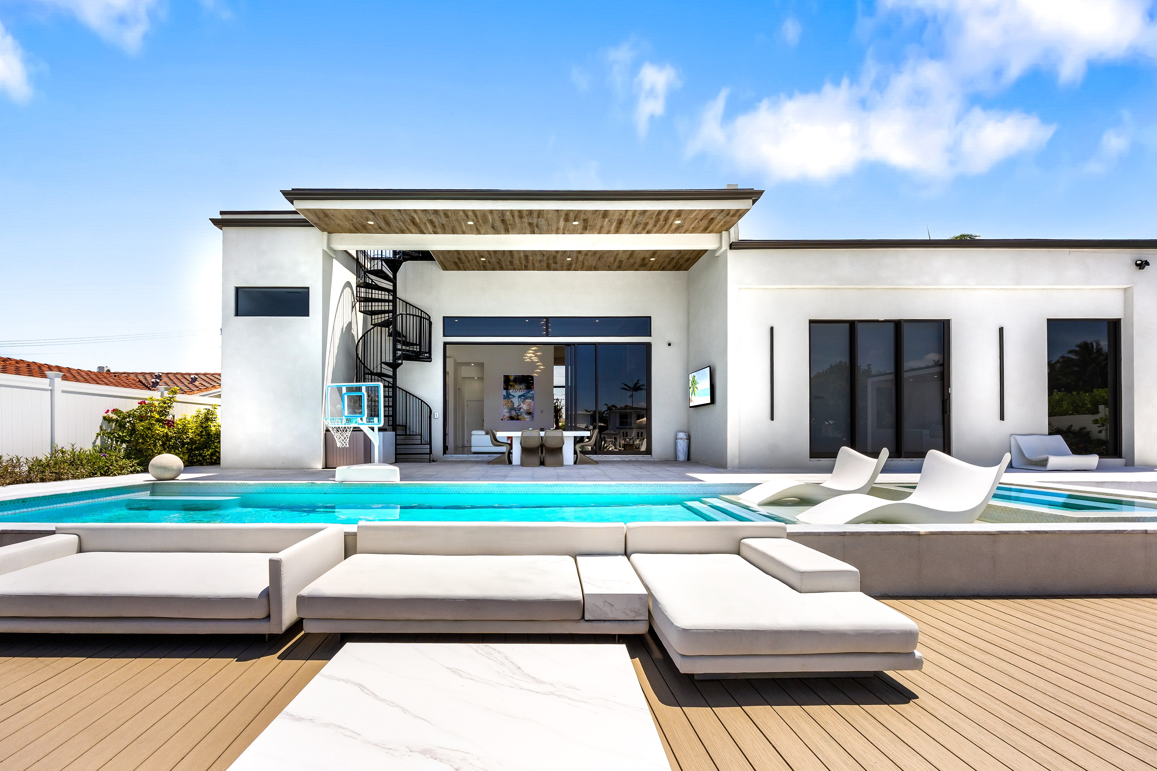 CASA LUMINA Rental in Miami - Image 1